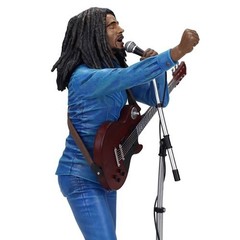 SD TOYS MERCHANDISING Live in Concert 9IN Bob Marley PVC Figure