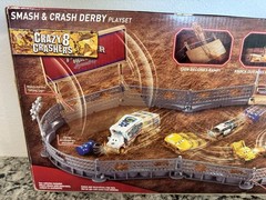Disney Pixar Cars 3 Crazy 8 Crashers Smash & Crash Derby Playset – RARE – NEW