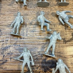 2″ Astronaut Plastic Action Figures Lot Of 30 Plus Pieces Vintage