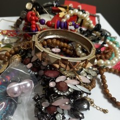 1 Pound Craft Jewelry Lots- Great For Making Jewelry Crafts- Make An Offer!