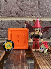Roblox Celebrity Series 8 Book of Monsters: Scared Sabrina WITH CODE