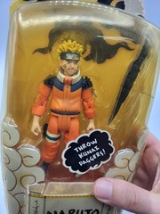 Shonen Jump’s Naruto Uzumaki Action Figure 2006 Mattel Throw Kunai Daggers