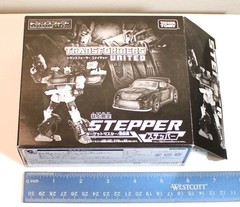 Takara Transformers United STEPPER + Nebulon Targetmaster – Open/Complete (2011)