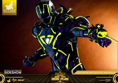Hot Toys Neon Tech Iron Man 2.0 Black & Yellow Figure MMS523-D29