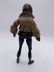 Liz Sherman Action Figure Hellboy Comic Mezco Toyz 2005 (Mike Mignola) No Flames
