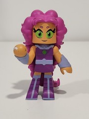 New York Comic Con 2017 Exclusive DC Vinimates Teen Titans Go Flashback Starfire