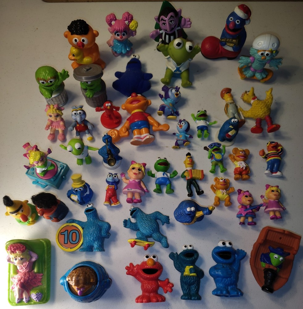 Vintage To Modern Sesame Street Mixed Toy Lot Sale Kermit Elmo Big Bird Oscar