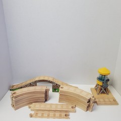 Thomas & Friends Wooden Railway Water Tower Maron Bridge Figure 8 Train Tracks