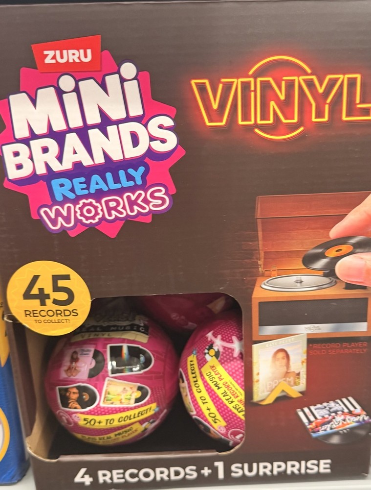 ZURU MINI BRANDS REALLY WORKS VINYL