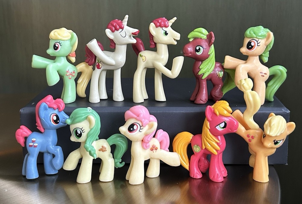 My Little Pony LOT OF 10 (APPLE FAMILY -FLAWED read description) Blind Bag Mini