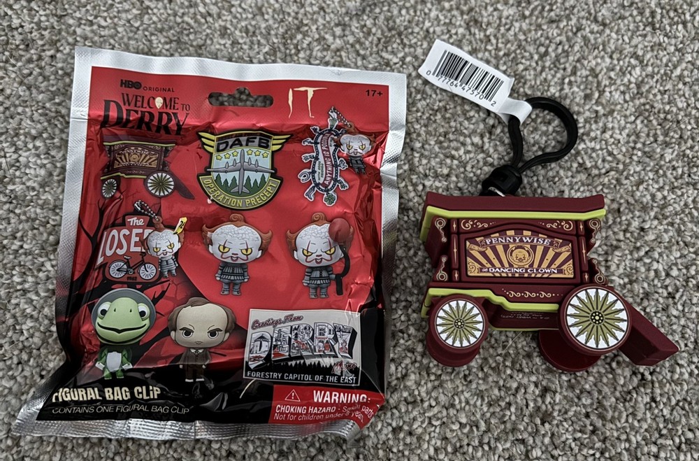 IT Welcome To Derry Figural Bag Backpack Clip PENNYWISE WAGON