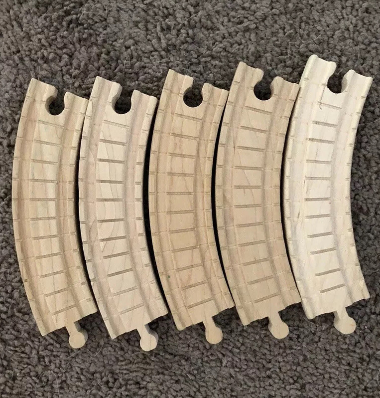 Learning Curve Wooden Thomas Train Clickety Clack 6 1/2 Inch Curved Tracks!