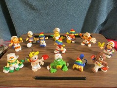 Vintage 1981 Wallace Berrie RAINBOW KIDS PVC Figures X 13 Made In Portugal