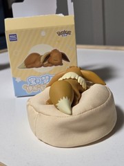 EEVEE – Holly Box Sleepy Eeveelution Series Blind Box Random Eeveelution