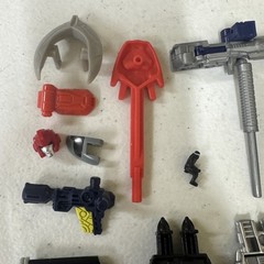 Transformers Extra Accessories – Combiner Hands, Weapons, Etc
