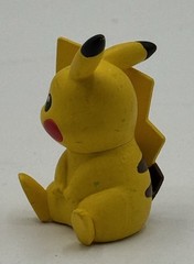 TOMY Nintendo Pokémon Sitting Pikachu Pokemon Figure