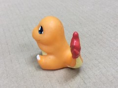 1999 Pokemon Finger Puppet Charmander #004 Gotta Catch Them All Nintendo Bandai