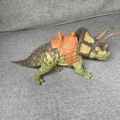 Primal Clash Dino Commander Beast Taming Squad Triceratops & Mammoth w Saddles
