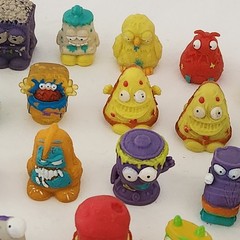 Lot 32 Trash Pack Figures Mixed Variety Moose Toys (T)