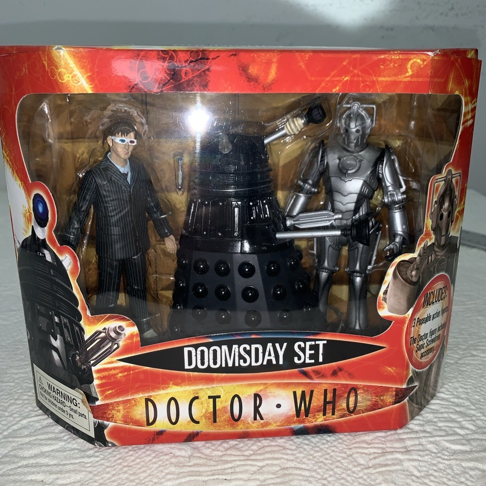 Underground Toys Doctor Who Doomsday Action Figure Box Set Dalek Cybermen