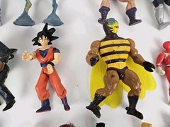 Large Lot Vintage 1990’s Action Figure Toys Dragonball Z Star Wars Power Rangers
