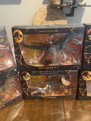 Jurassic World Amber Collection Raptor Squad, Dilophosaurus Rare