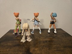 4 Peach Riot Figures – Gigi Ice, Gigi Sweet Pea, Frankie Moonrise, Poppy