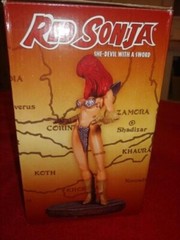 RED SONJA PORCELAIN, 7+” DYNAMITE ENTERTAINMENT STATUE “VINTAGE” 2007 JC