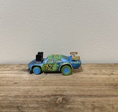 Disney Pixar Cars 3 Superfly #72 Demo Derby Missing 2 Rubber Tires Mattel