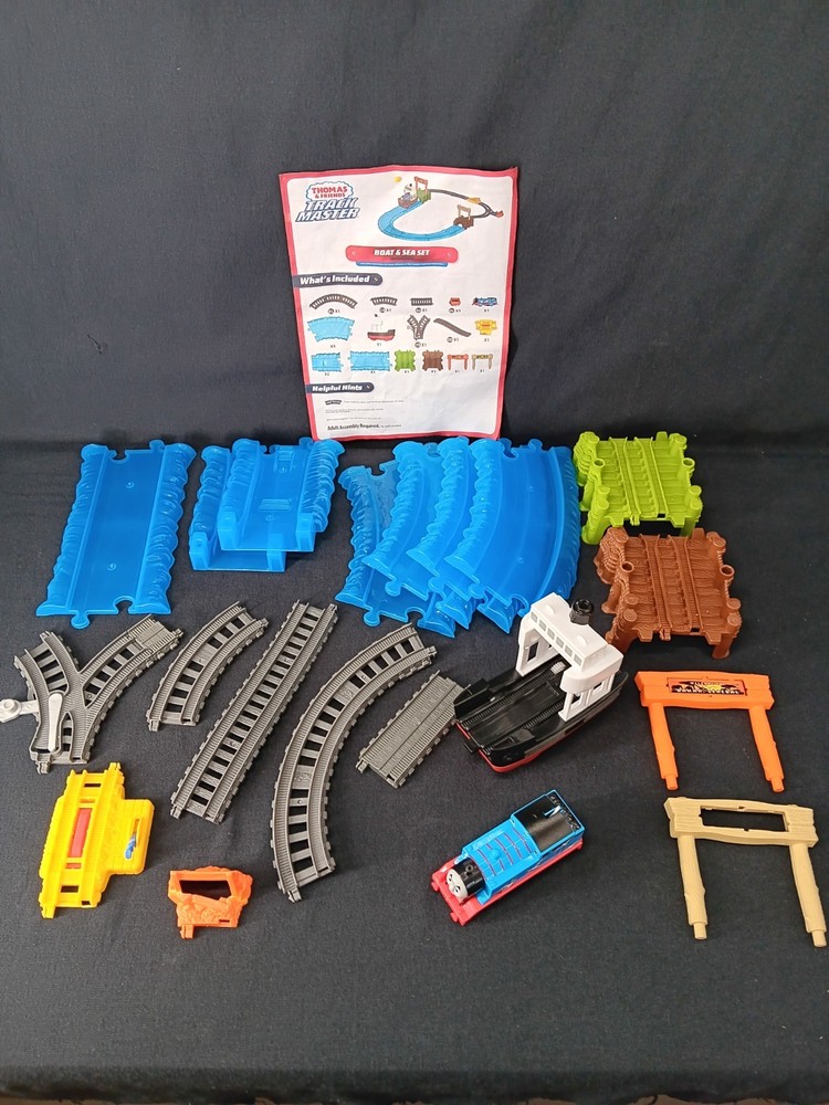 Fisher Price Thomas and Friends Track Master Boat and Sea Set Read Description