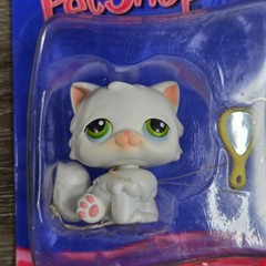 Hasbro Littlest Pet Shop 50012 Persian Cat Figure Bobble Head Mirror 2004 NIB