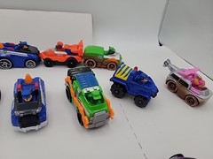 Paw Patrol True Metal Neon Rescue /Vehicles Diecast Lot Of 5