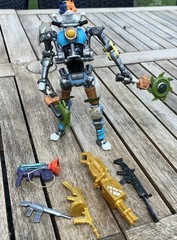 Jazwares Fortnite Legendary Brawlers Kit Mech Suit 7” Figure w/ accessories Read