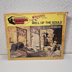Vintage 1982 Indiana Jones – Well of Souls -WITH BOX!!! (2 bonus figures) Kenner
