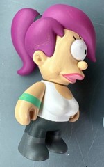 Kidrobot Futurama Series 1 Bender 1/16 + Kidrobot Futurama Mini Series 1 – Leela