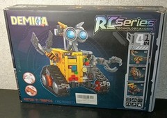 Robot Building Kit Kids & Adults 4-in-1 Rechargeable RC Robotics Kit Bricks Used