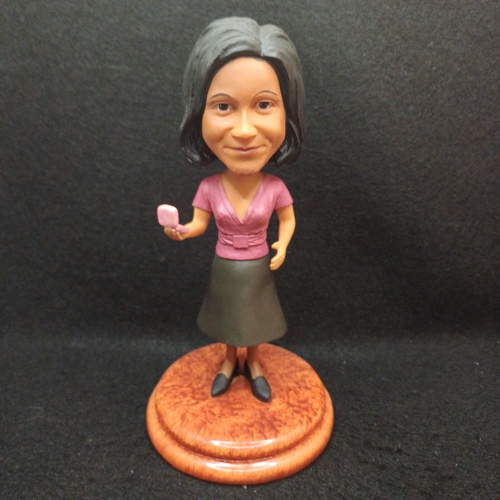 THE OFFICE KELLY KAPOOR NBC UNIVERSAL LIMITED EDITION RESIN BOBBLE HEAD
