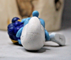 Smurf Greedy Collectible Figurine McDonalds Happy Meal Toy 2011 PVC Plastic