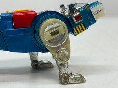 2 Vtg 1981 Y&K Japan Voltron Lions Yellow Blue Lion Diecast Toy GB-36 AsIs Parts
