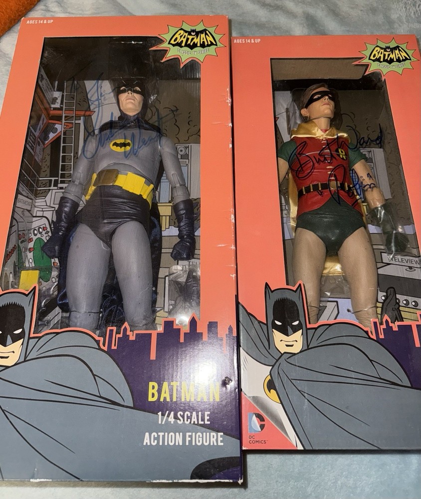 NECA 1966 BATMAN ADAM WEST & ROBIN BURT WARD 1:4 SCALE ACTION FIGURES SIGNED NIB