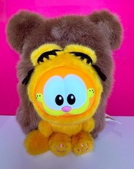 Garfield Fluffy Friends Club Crossbody Bag Customer Pick New