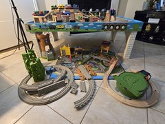 Thomas the train Ultimate bundle– Train table, tracks, and more included
