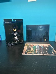 DC McFarlane Catwoman Theatrical Edition Batman Returns 7″ Figure w/ FREE POSTER