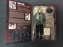 2001 SIDESHOW SIX GUN LEGENDS 12″ FIGURE SET of (2) BILLY THE KID + WYATT EARP