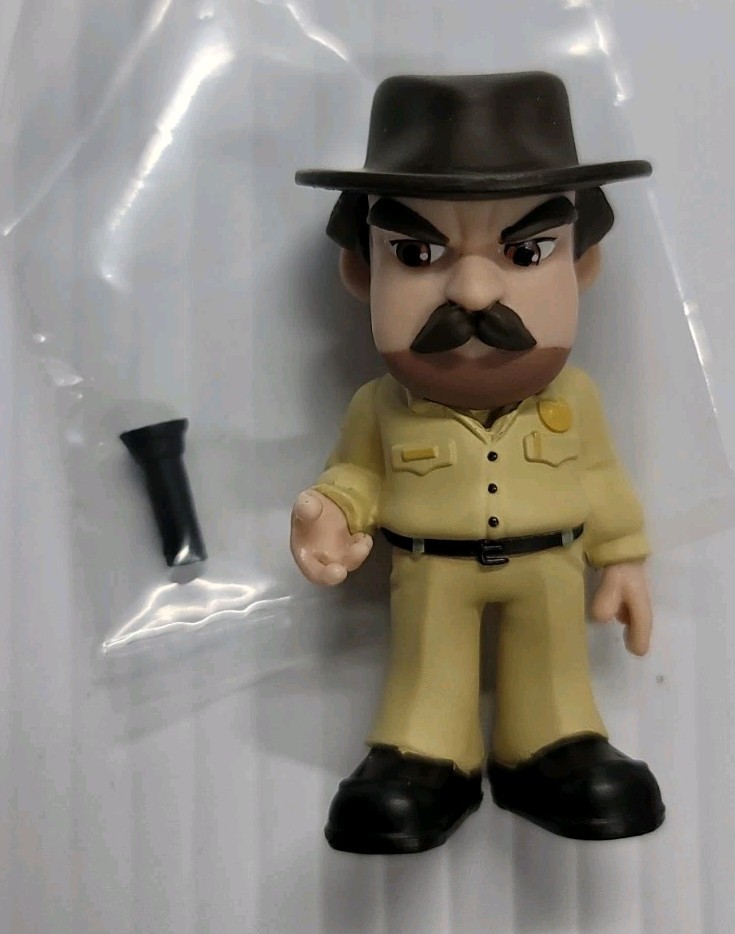 YuMe Toys Stranger Things Upside Down Series1 Hopper #11Collectible Figure