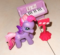 My Little Pony Ponyville Playset Lot