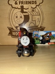 HARVEY ! THOMAS FRIENDS TRAIN WOODEN ! 2002 W/ CARD ! TOW TRUCK