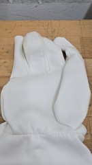 Mighty Morphin Power Rangers Sound Effect Gloves White and Blue Rangers