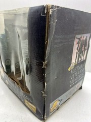 2000 The Ultimate Solder CP33669 Vietman Veterans Memorial Figure Se