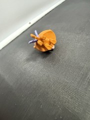 Animal Jam Mini Figure Lion Series 1 – 1-8 Orange W/accessorie